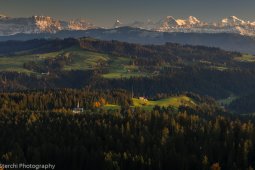 Bergklub: Chuderhüsi (1132 m.ü.M.)