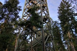 Bergklub: Chuderhüsi (1132 m.ü.M.)